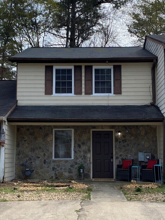 2535 Sweetridge Ct, Lithia Springs, GA 30122 Townhome Rentals in