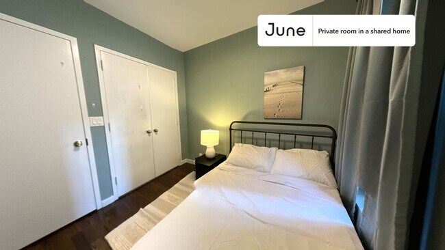 Foto del edificio - Room in Shared 3 bed/1 bath home in Upper East Side