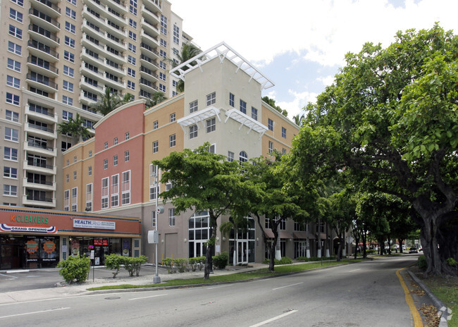 Building Photo - Gables Marquis