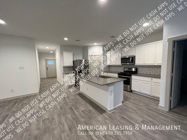 Foto del edificio - 375 Silver Bridge Ct
