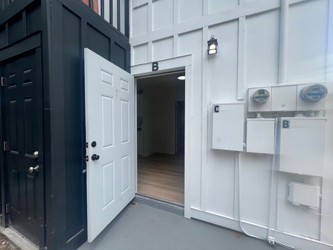 Foto del edificio - 5328 24th St Ct E