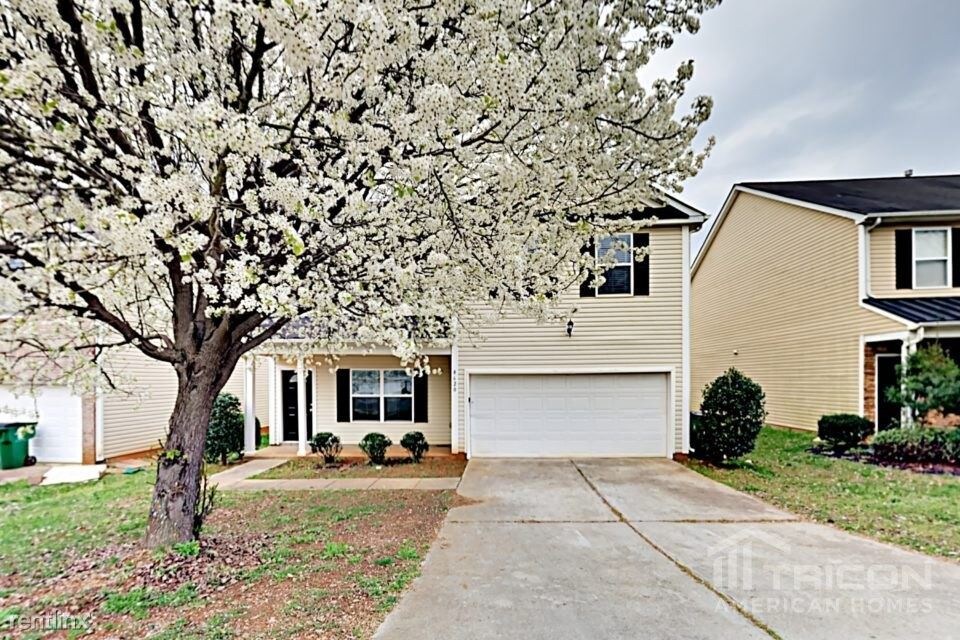 Primary Photo - 8620 Old Potters Rd