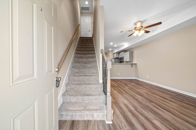 Building Photo - 55 Durrett Dr