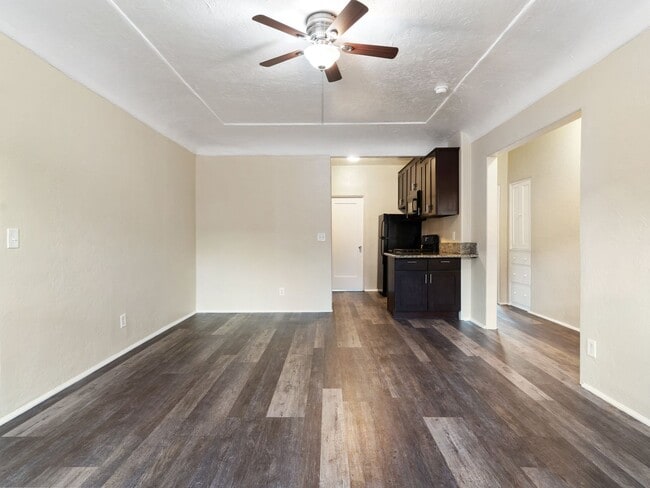 Building Photo - 820 Lime Ave