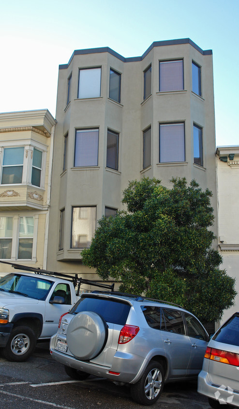 Building Photo - 529-533 Vallejo St