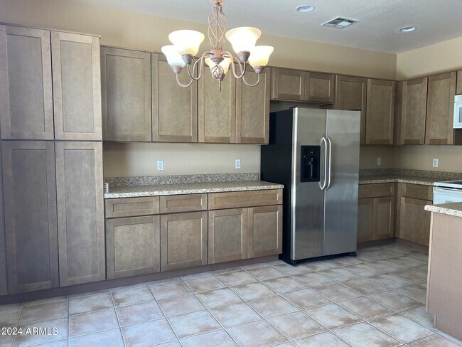 Building Photo - 45 W Mountain Sage Dr