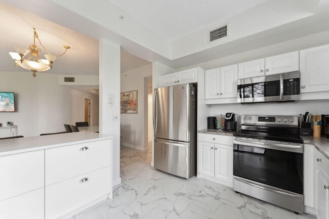 Foto del edificio - 7546 La Paz Blvd