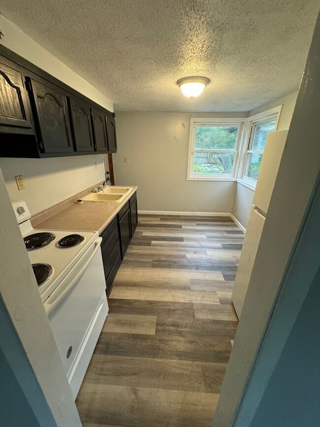 Foto del edificio - Cute 2 Bedroom 1 Bathroom House ** SPRING ...