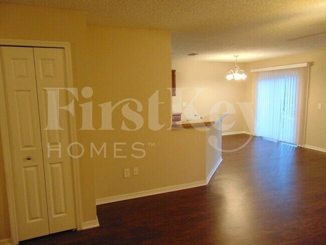 Foto del edificio - 14959 SE 25th Ave