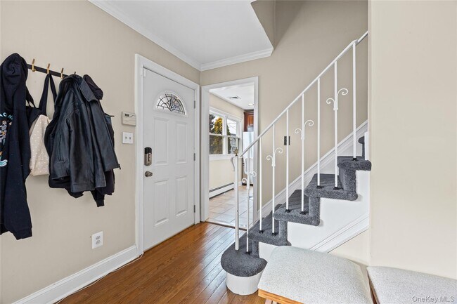 Foto del edificio - 3285 Neptune Ave