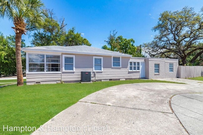 Building Photo - 4 br, 2 bath House - 1524 13TH AVE S