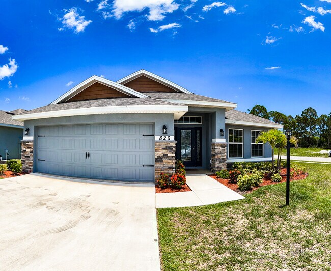 Building Photo - 825 NE Whistling Duck Way