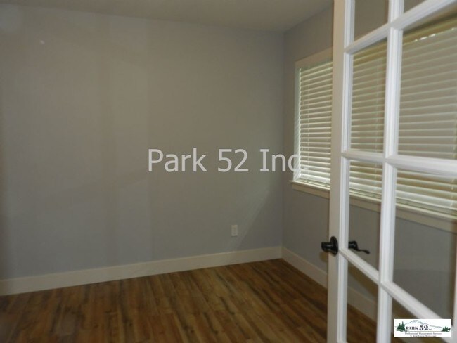 Building Photo - 5605 N 39th St