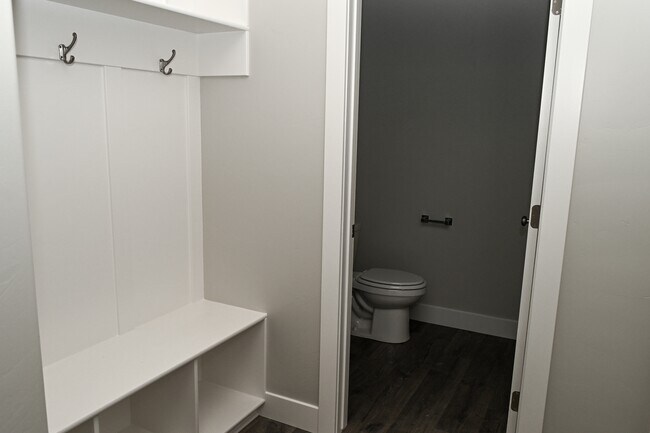 Foto del edificio - 2254 1180 W