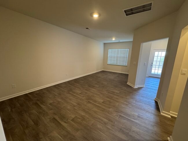 Photo - 1343 Amberview Ln (Kernersville, NC) Townhome