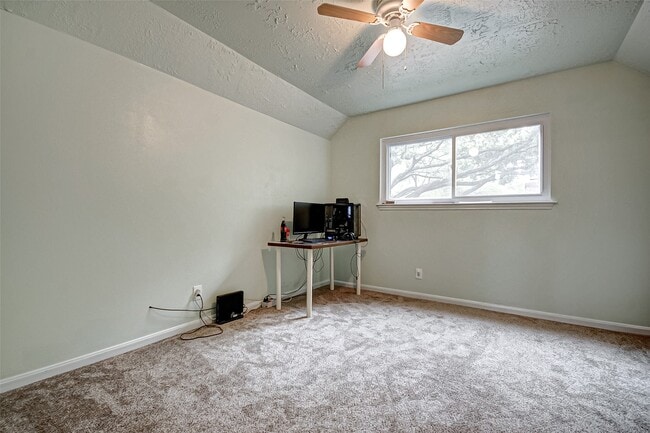 Foto del edificio - 9623 Philmont Dr