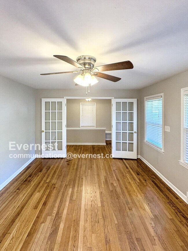 Foto del edificio - 2722 Harrington Dr