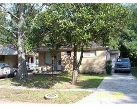 Building Photo - 1355 Sigur Ave