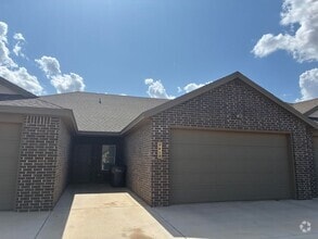 Building Photo - 5613 Kemper St