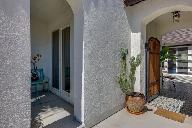 Building Photo - 84644 Pavone Way