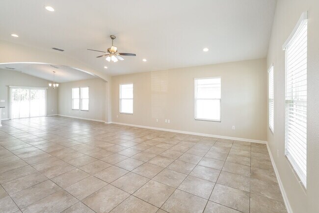Building Photo - 3954 Great Falls Loop