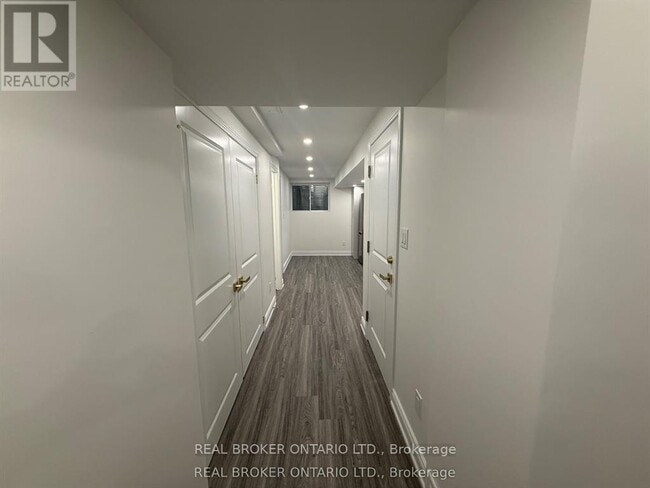 Building Photo - 1450 Periwinkle Pl