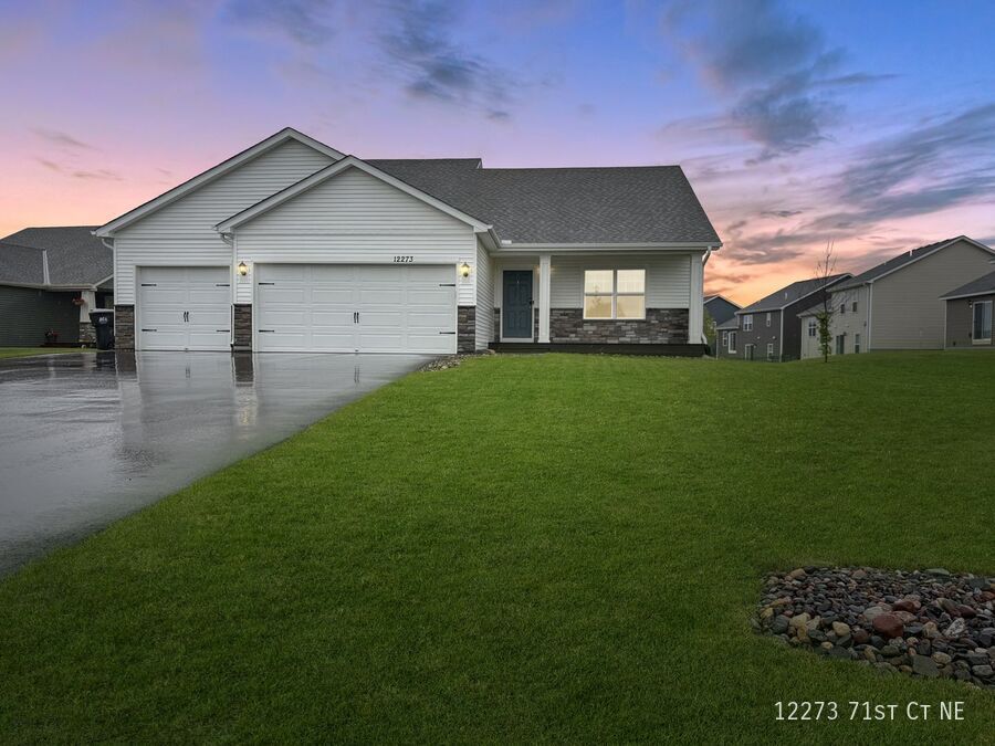Primary Photo - 12273 71st Ct NE