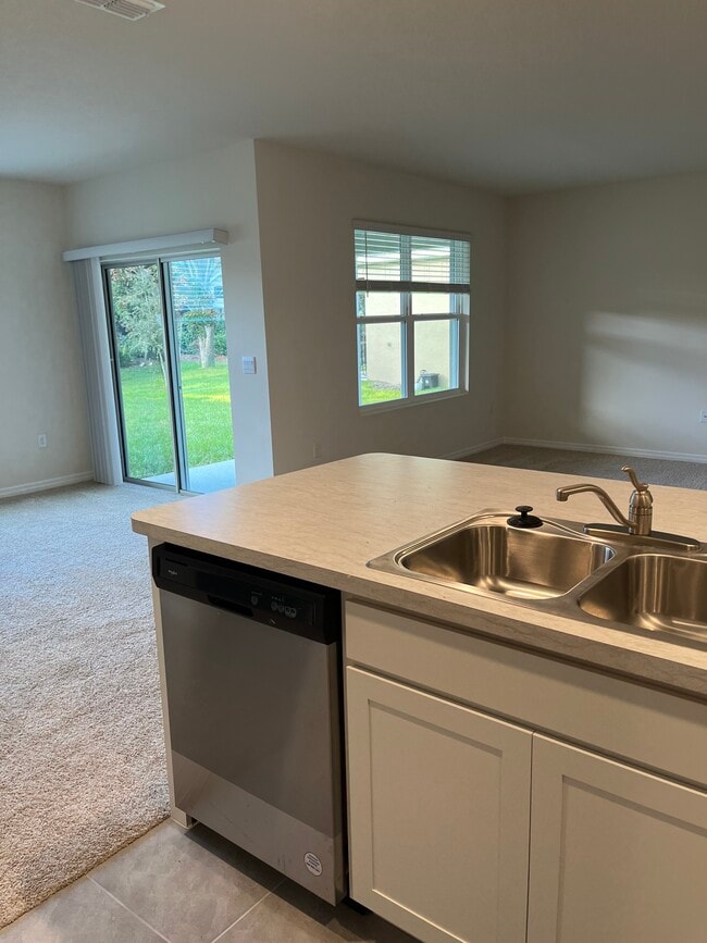 Foto del edificio - 2917 Canary Ln