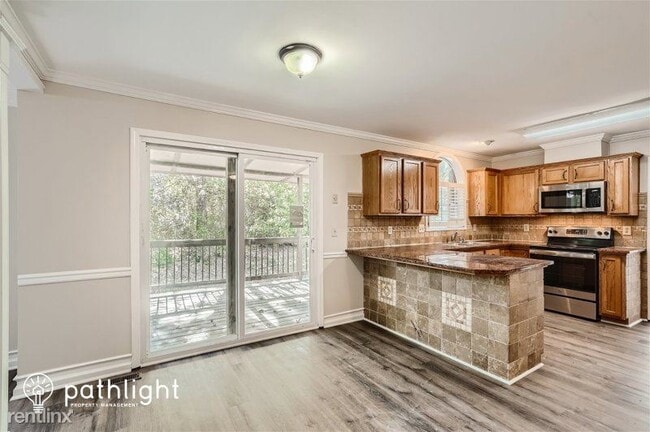 Building Photo - 4 br, 2.5 bath House - 3289 Summit Edge Ct...