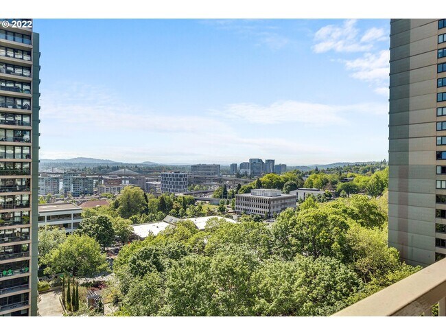 Foto del edificio - 255 SW Harrison St