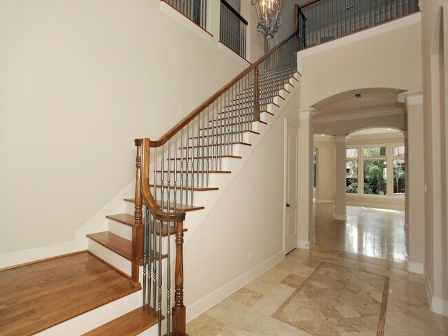 Foto del edificio - 15 Serenade Pines Pl