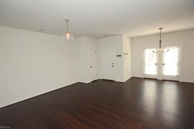 Building Photo - 7922 Shore Dr