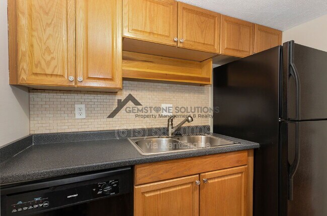 Foto del edificio - 404 Granville Rd