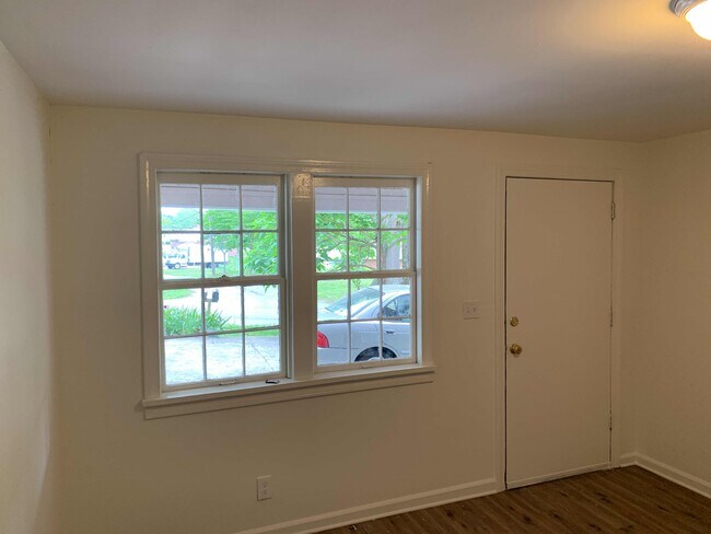 Sala de estar - 215 Hood St