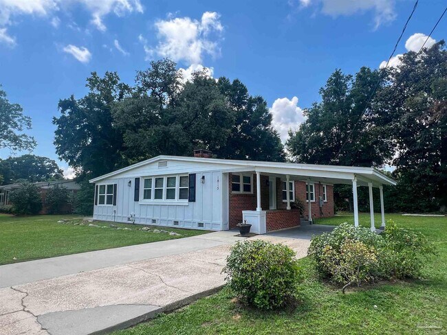 Building Photo - 1815 Hallmark Dr