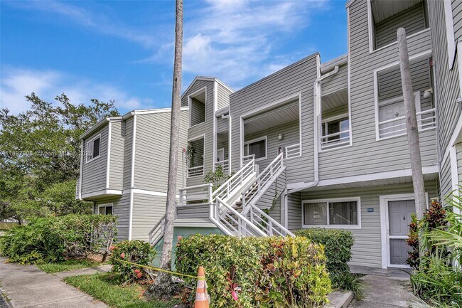 Foto del edificio - 3453 NW 44th St