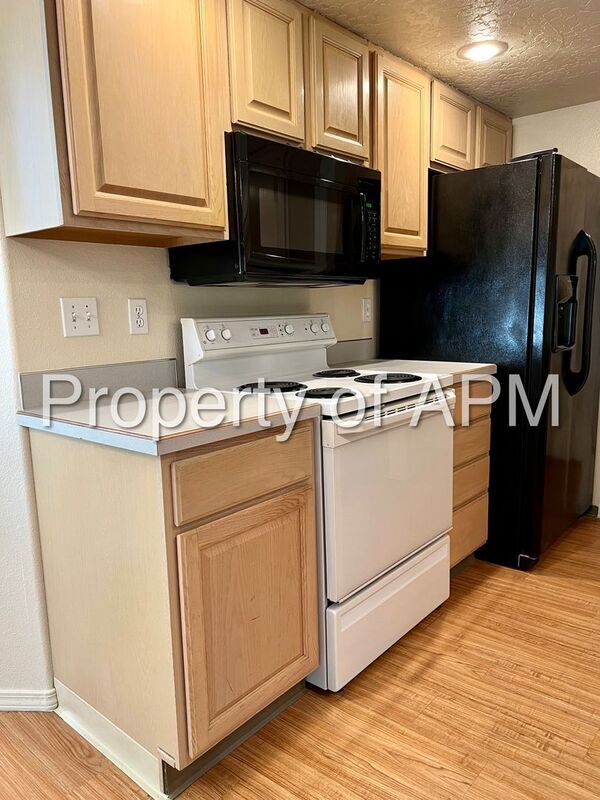 Foto del edificio - 7949 W Holt Ct