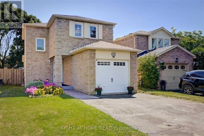 Building Photo - 121 Radford Dr