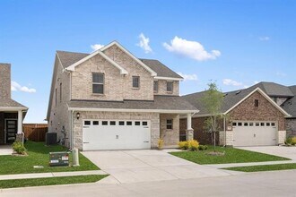 Building Photo - 1737 Arches Rd