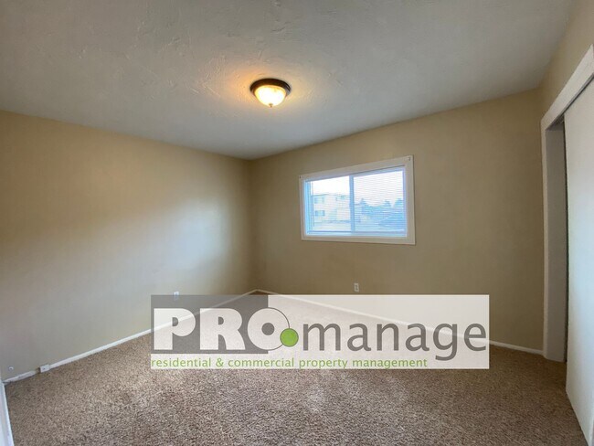 Foto del edificio - 2 bed / 1 bath apartment in Idaho Falls