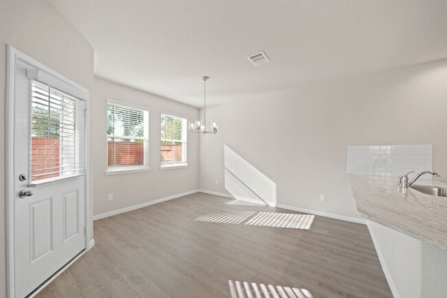 Photo - ***SPECIAL AVAILABLE!*** House