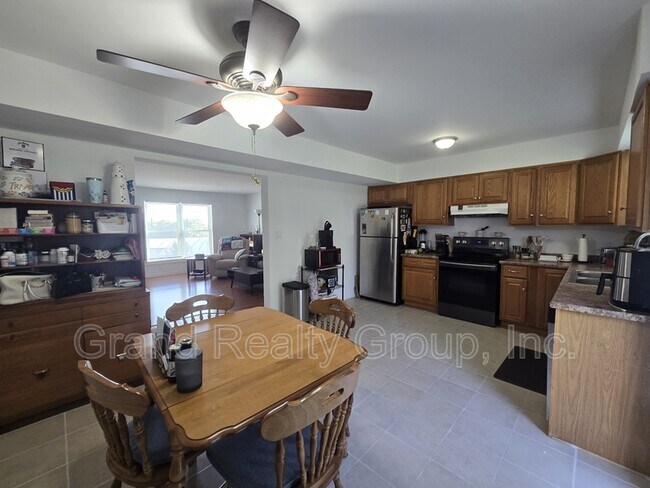 Foto del edificio - 5109 McCullom Lake Rd