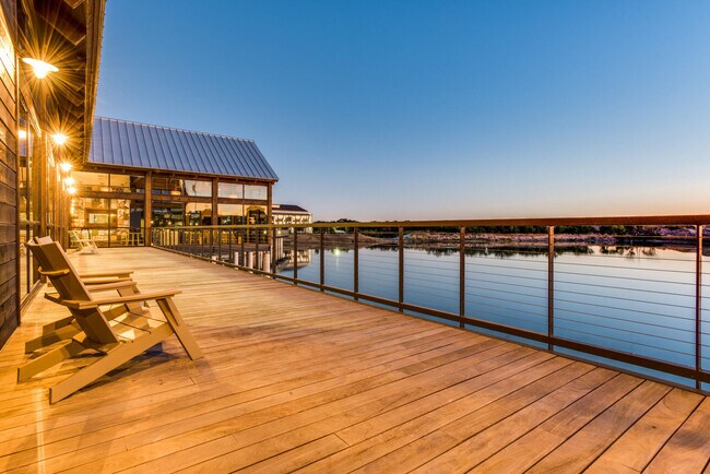 Foto del edificio - The Boat House