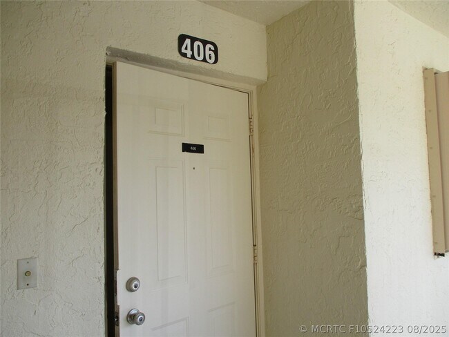 Foto del edificio - 23442 SW 57th Ave