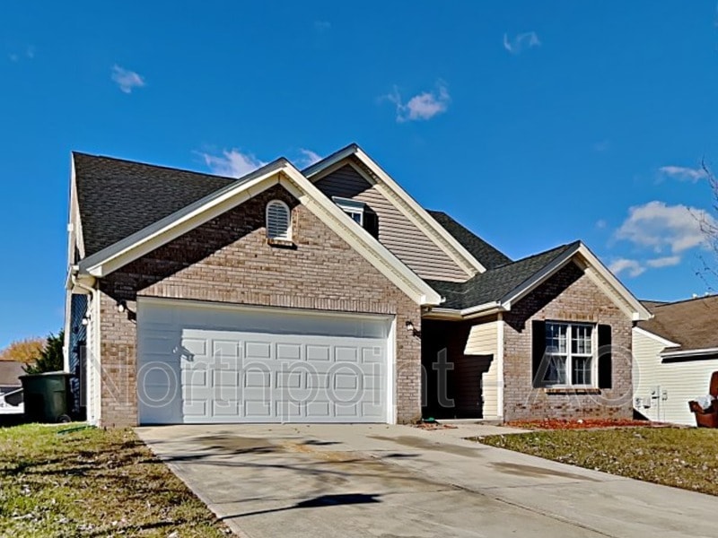 Primary Photo - 4406 Wolf Run Dr