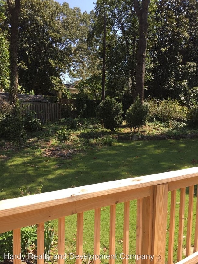 Building Photo - 5 br, 3.5 bath House - 805 Highland Avenue