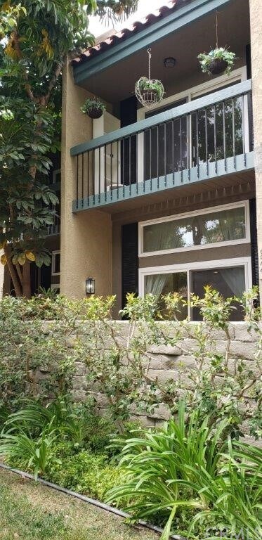 Primary Photo - 974 Palo Verde Ave