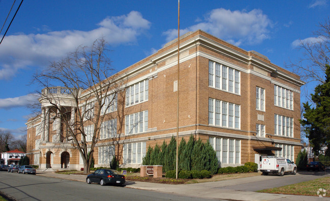 Foto del edificio - Elora Gardens at Petersburg