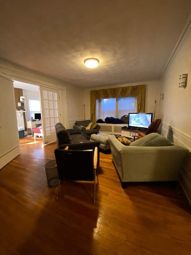 Foto del edificio - 15 Crosby Rd