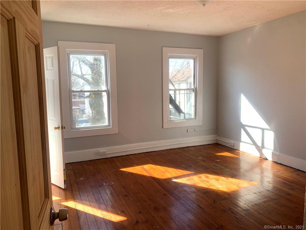 Primary Photo - 423 Blatchley Ave